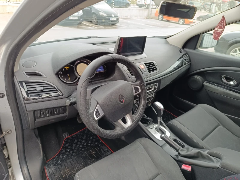 Renault Megane, снимка 2 - Автомобили и джипове - 48732327