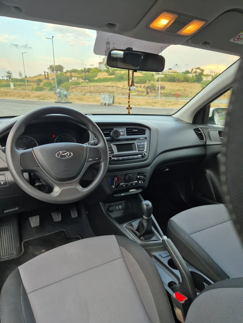 Hyundai I20, снимка 10 - Автомобили и джипове - 49589550