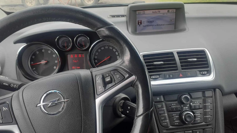 Opel Meriva Газ, снимка 3 - Автомобили и джипове - 51611784