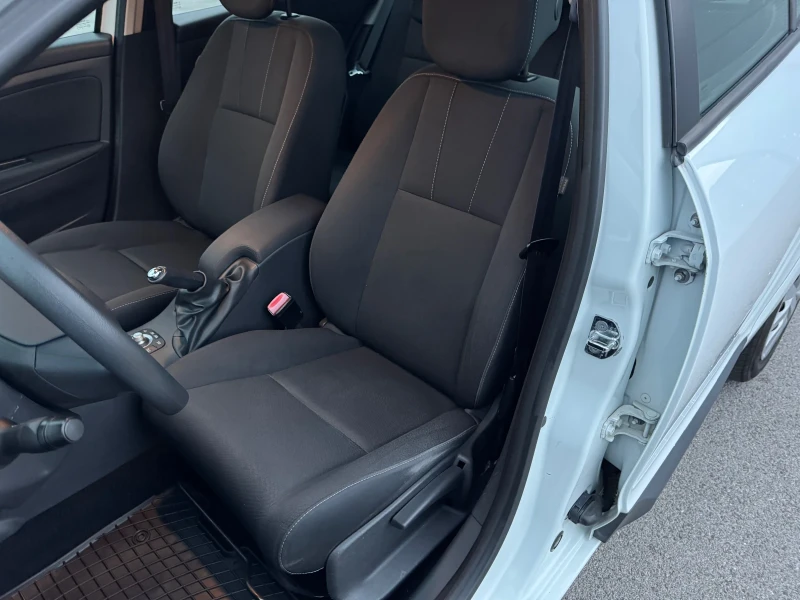 Renault Megane 1.5 DCI - 161.000 km!, снимка 13 - Автомобили и джипове - 51851248