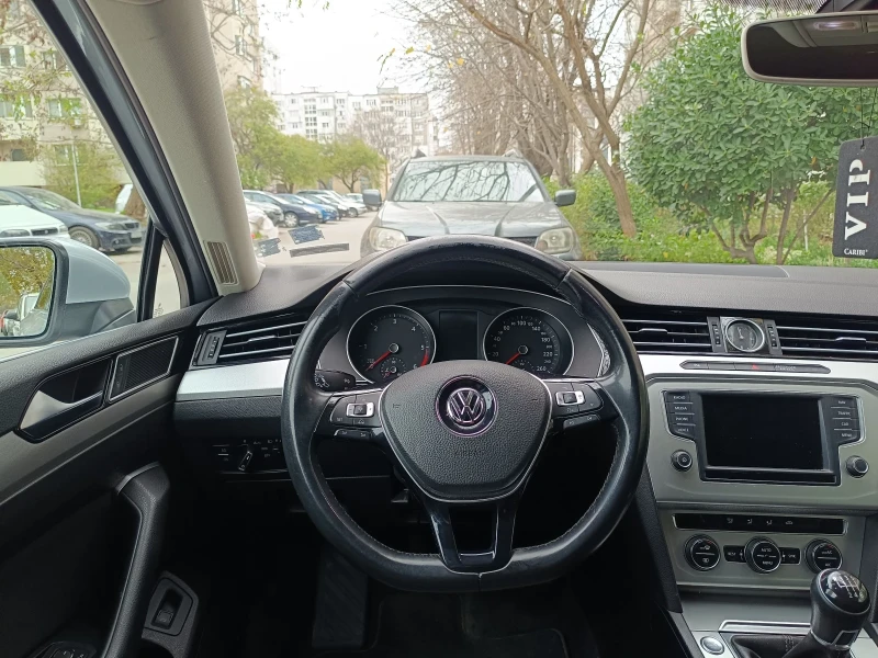 VW Passat 2.0TDI-150 кс 6ск , снимка 10 - Автомобили и джипове - 52730055