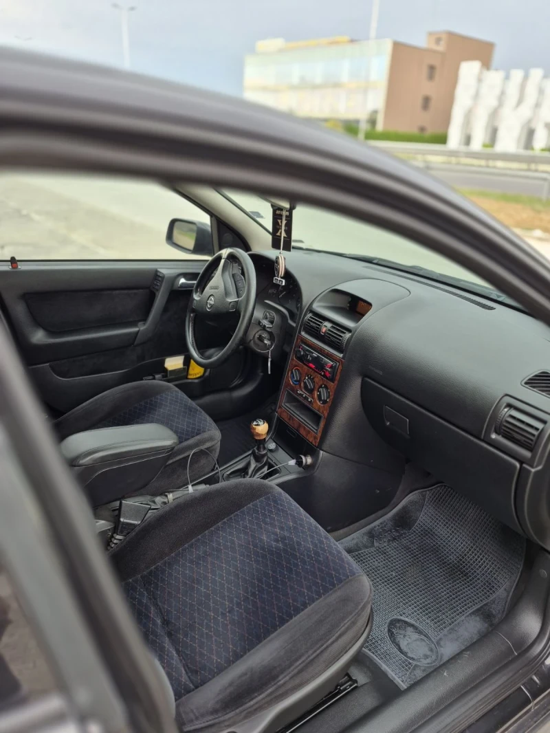 Opel Astra 1.6 Газ/Клима 101 Коня Топ * * * * * , снимка 10 - Автомобили и джипове - 52933239