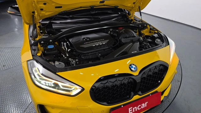 BMW 135 M135I* xDRIVE* PRISM EDITION , снимка 14 - Автомобили и джипове - 54915841