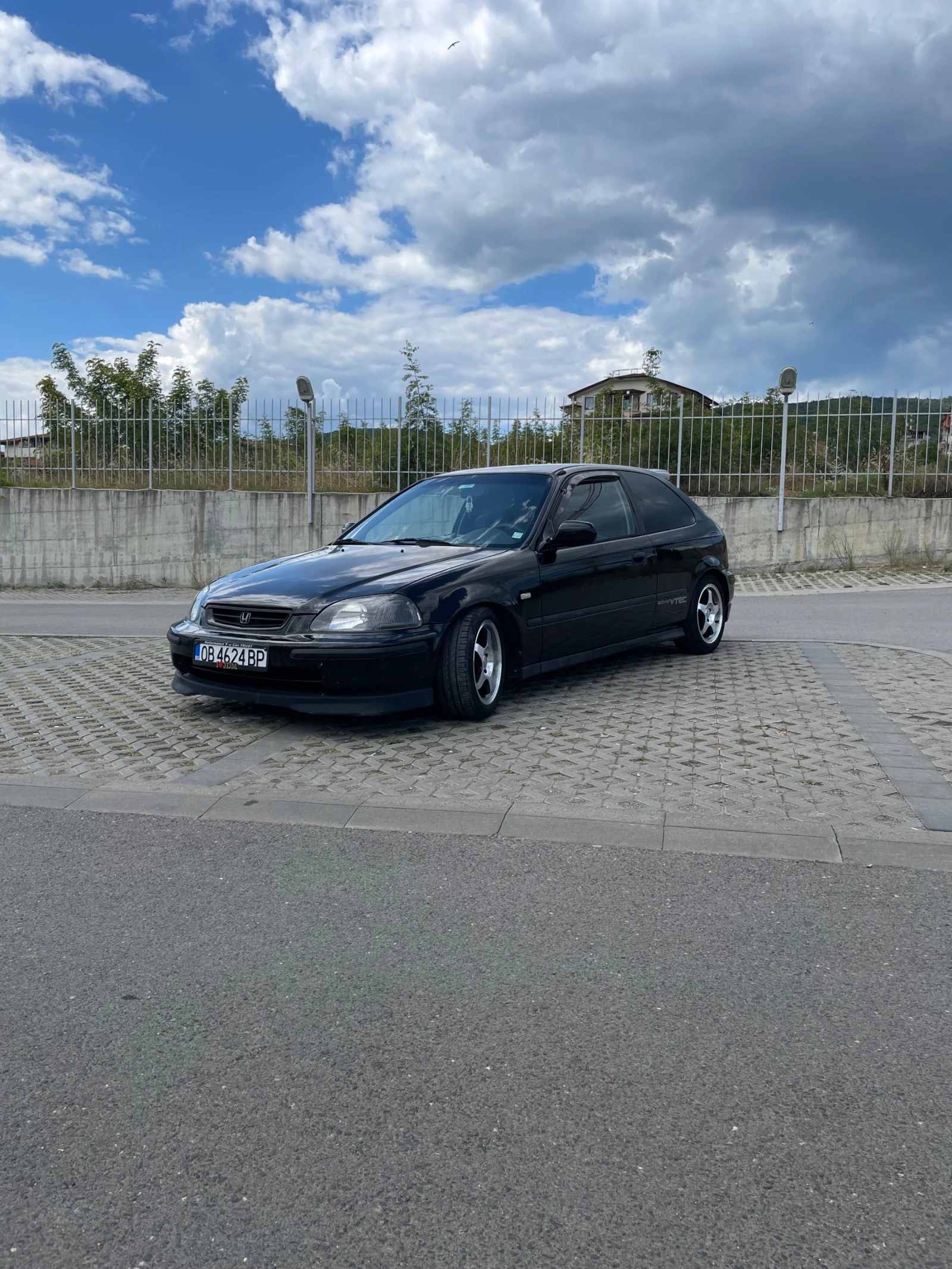 Honda Civic 1.5 VTEC-E - изображение 3