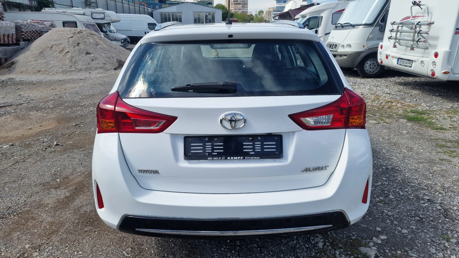 Toyota Auris 1.6 БЕНЗИН 132КС АВТОМАТ ПОДГРЕВ НАВИ - изображение 6