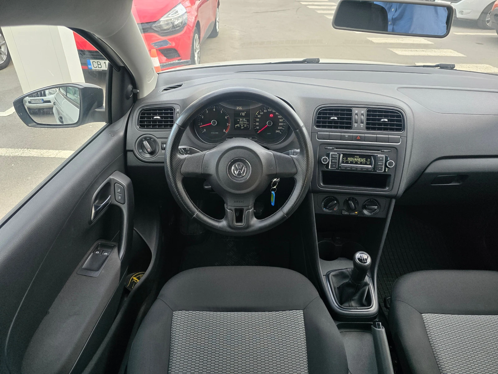 VW Polo 1.4i - изображение 10