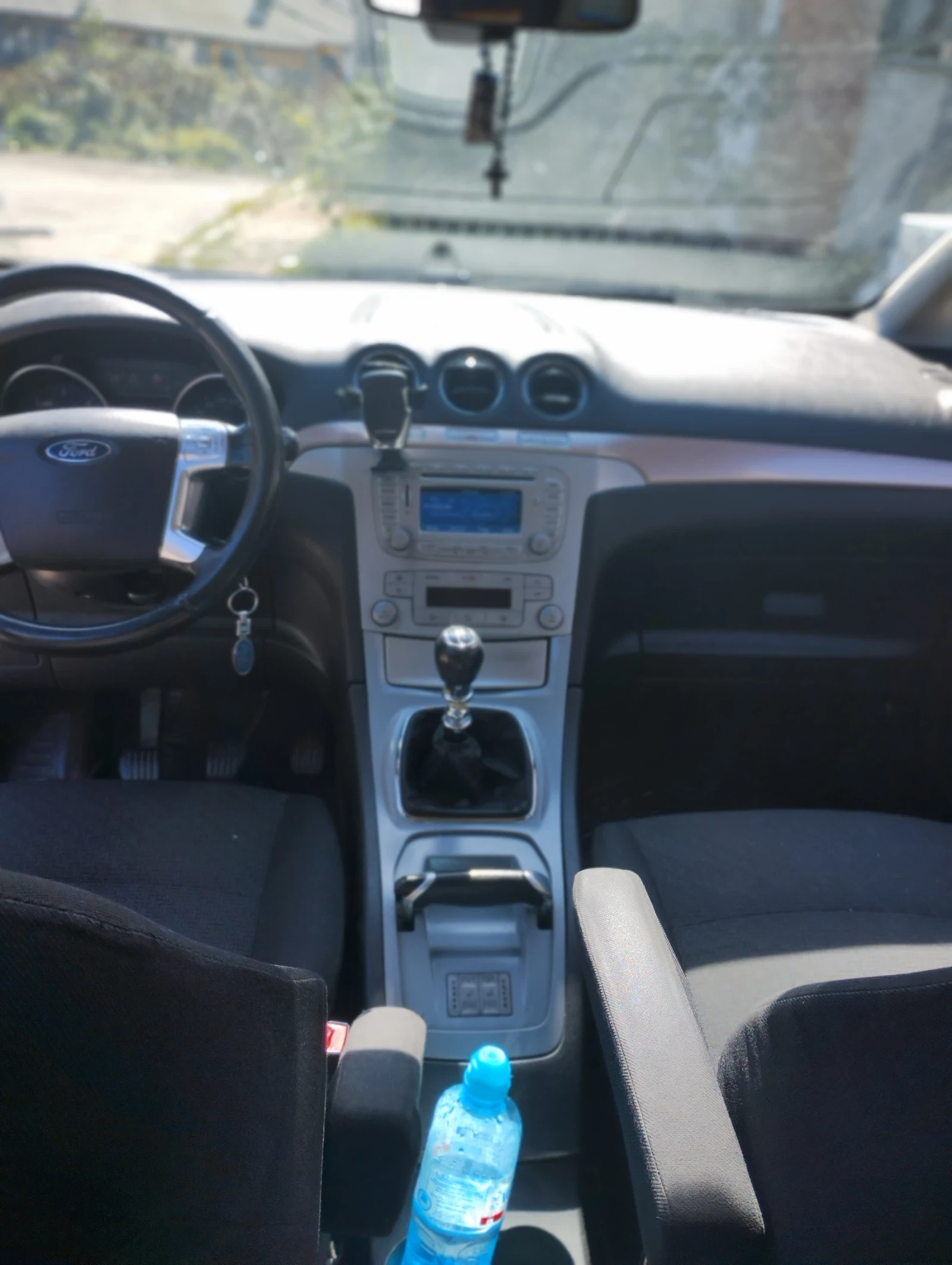 Ford Galaxy  - изображение 7