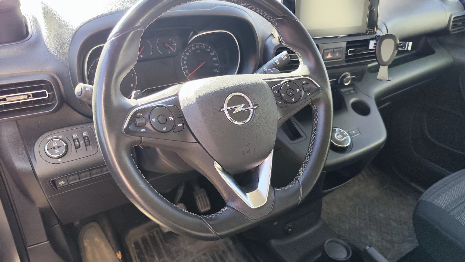 Opel Combo Товарен  - изображение 7