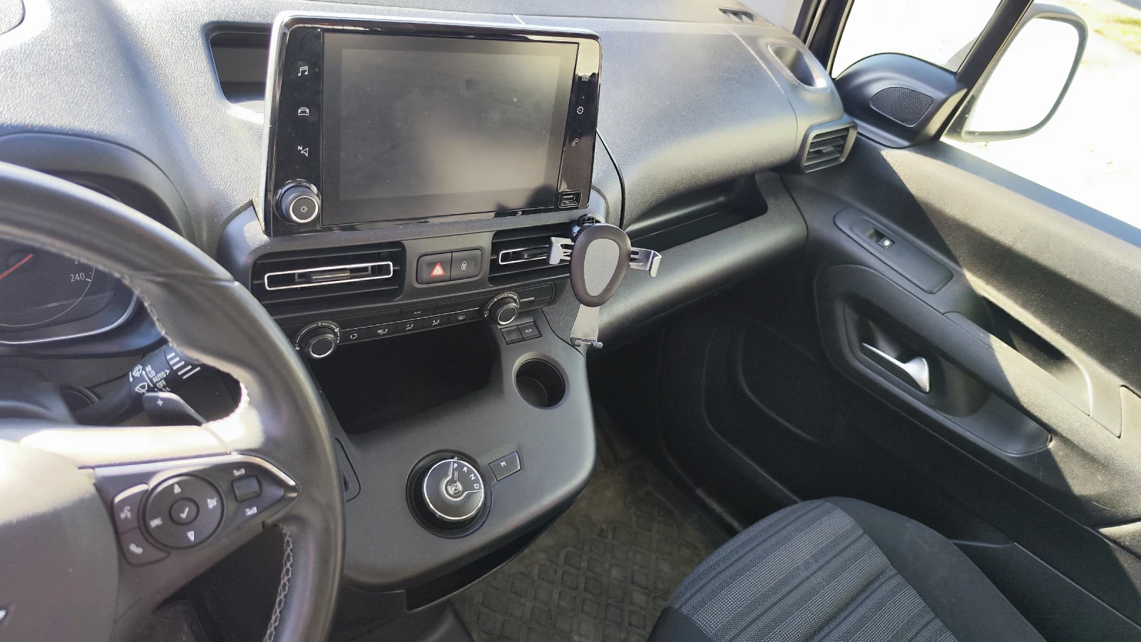 Opel Combo Товарен  - изображение 10