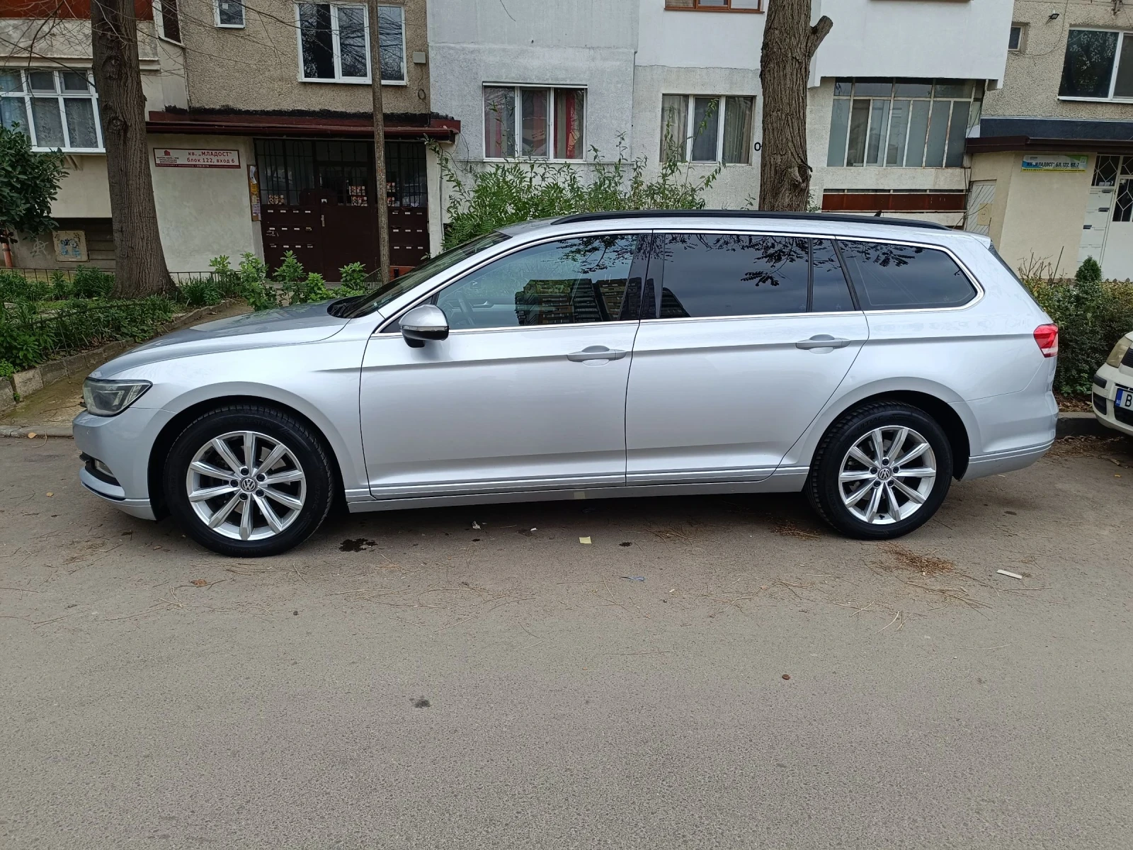 VW Passat 2.0TDI-150 кс 6ск  - изображение 4