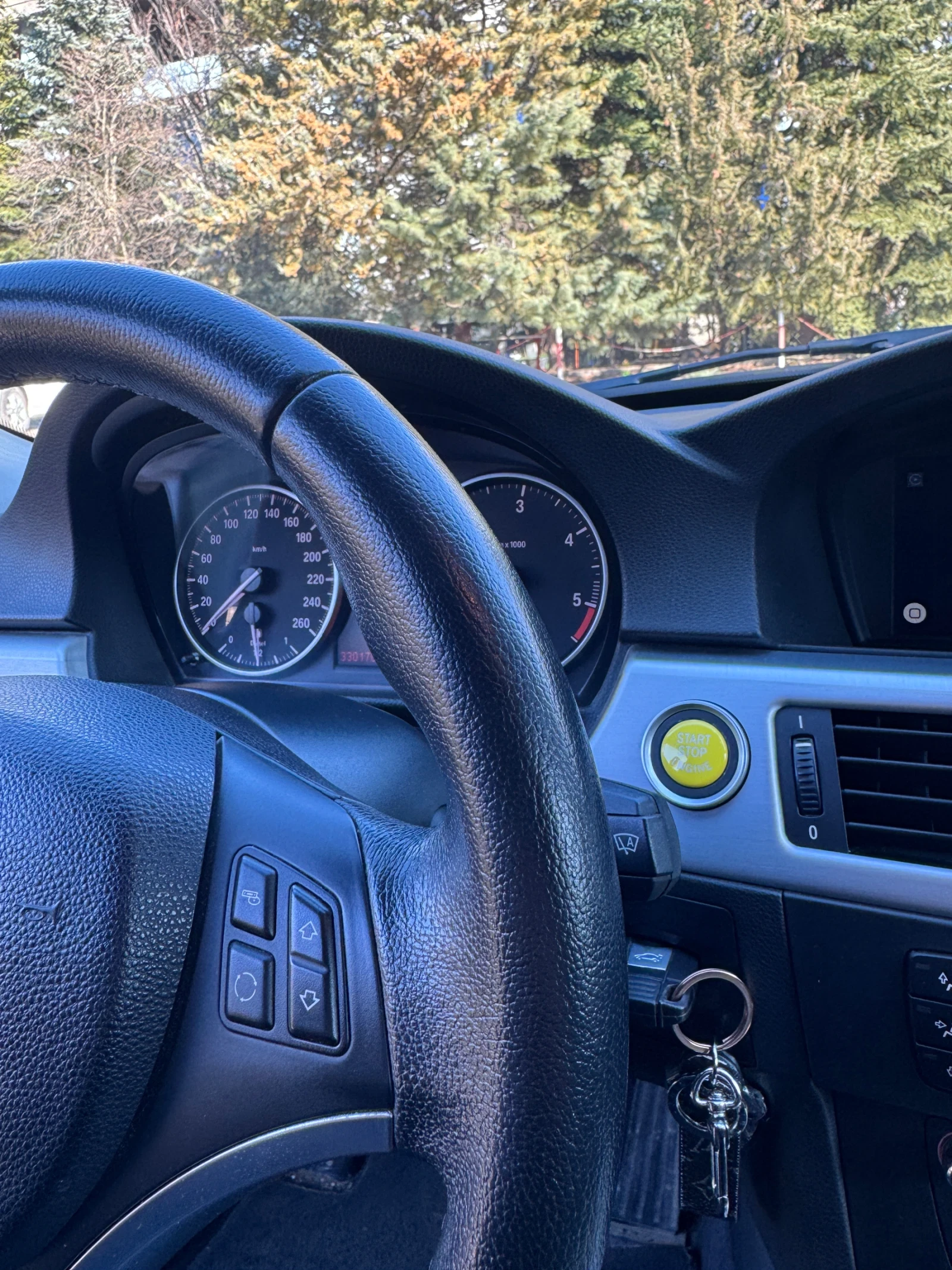 BMW 320 xd 184hp, снимка 13 - Автомобили и джипове - 53670132