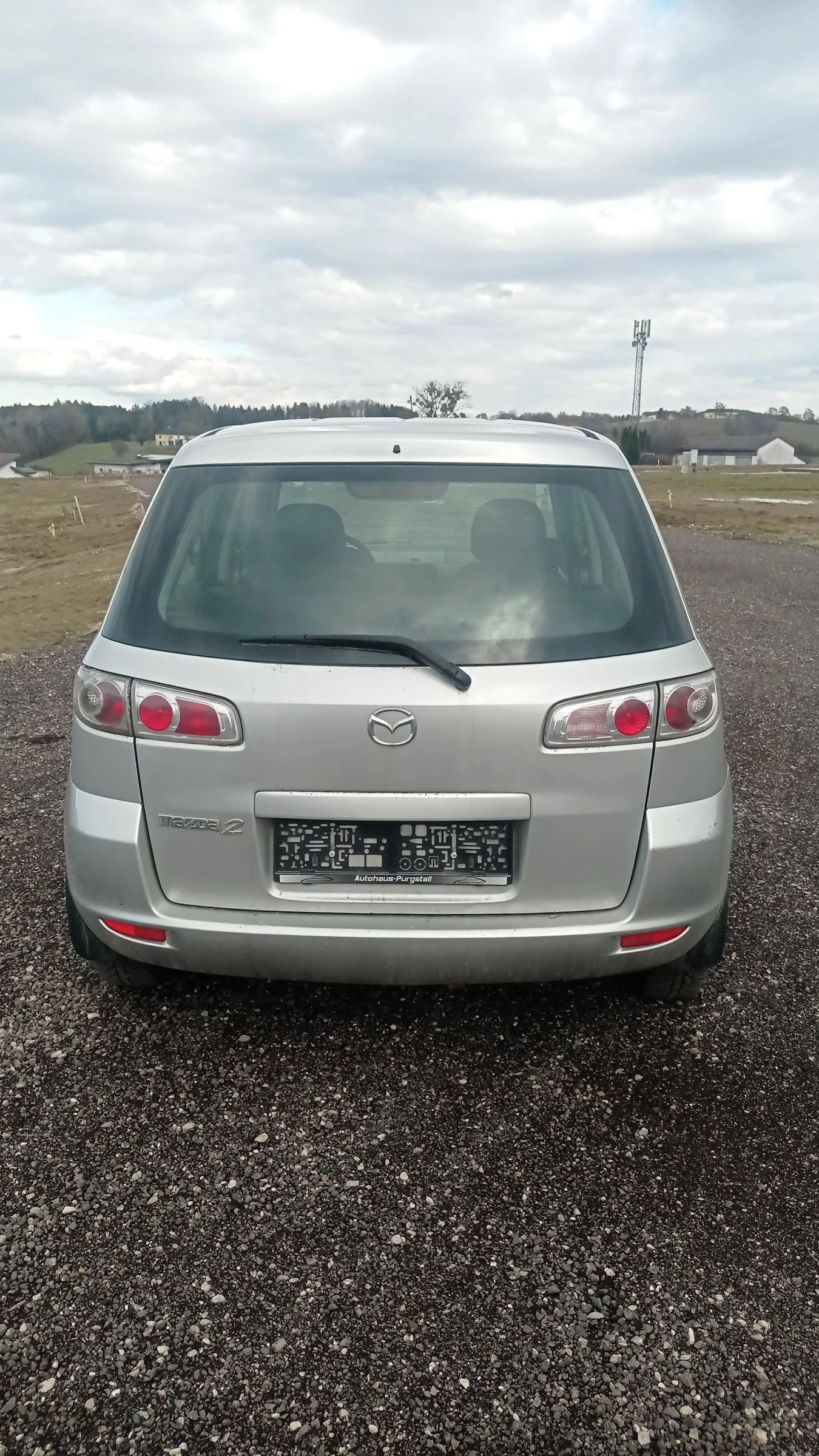 Mazda 2 1.4 бензин , снимка 6 - Автомобили и джипове - 53719258