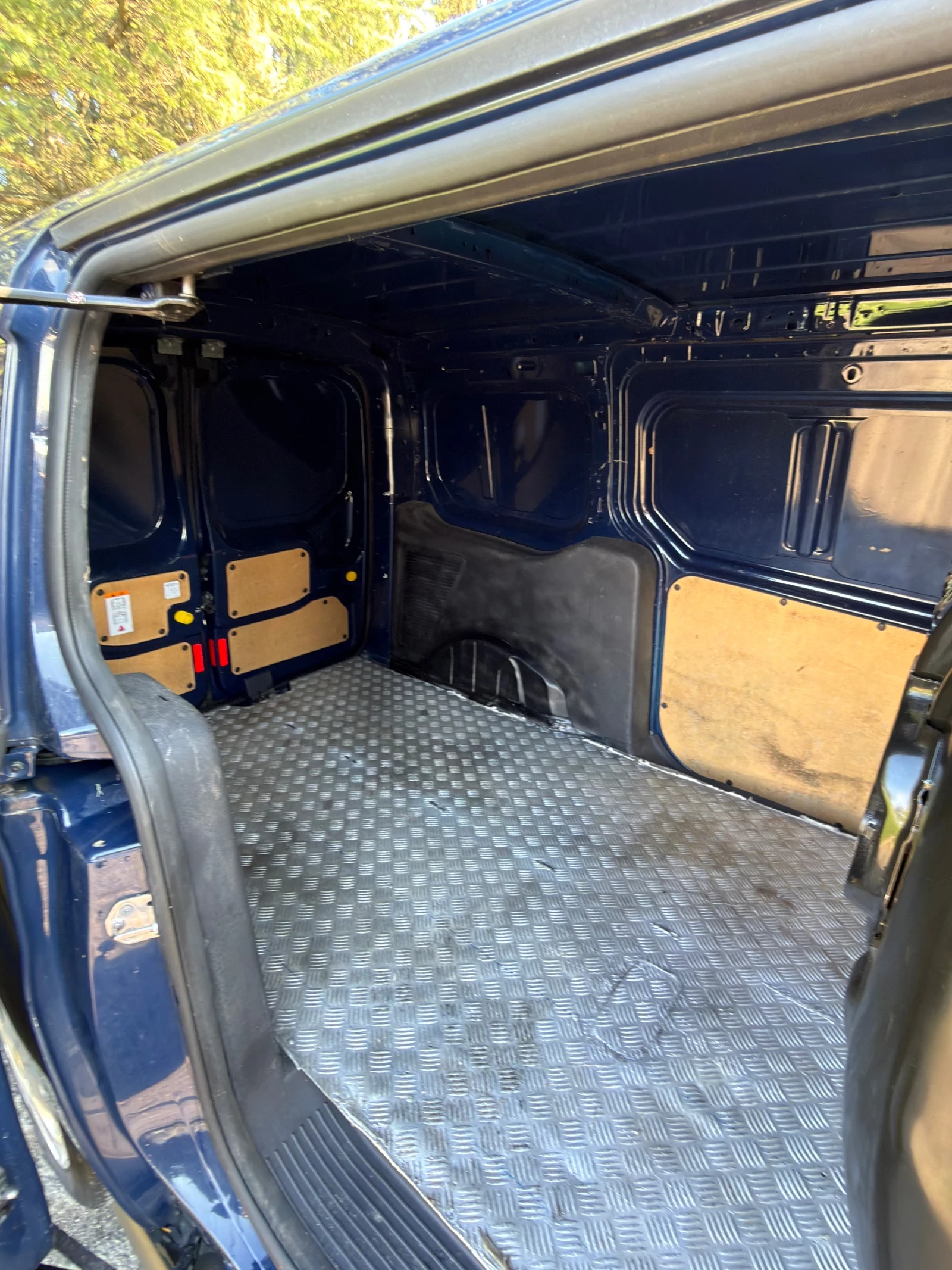 Ford Connect, снимка 11 - Автомобили и джипове - 54091292