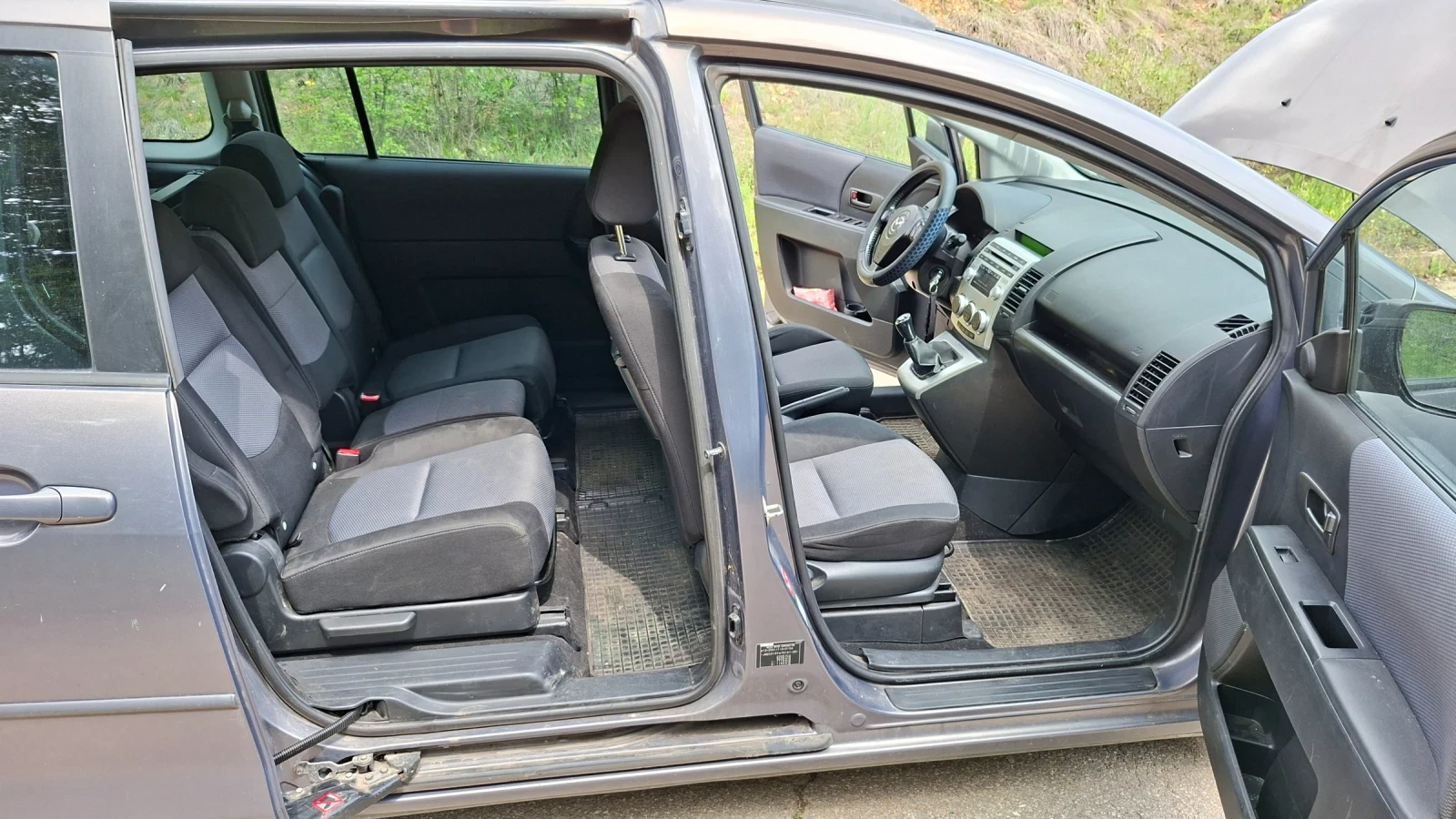 Mazda 5 Миниван