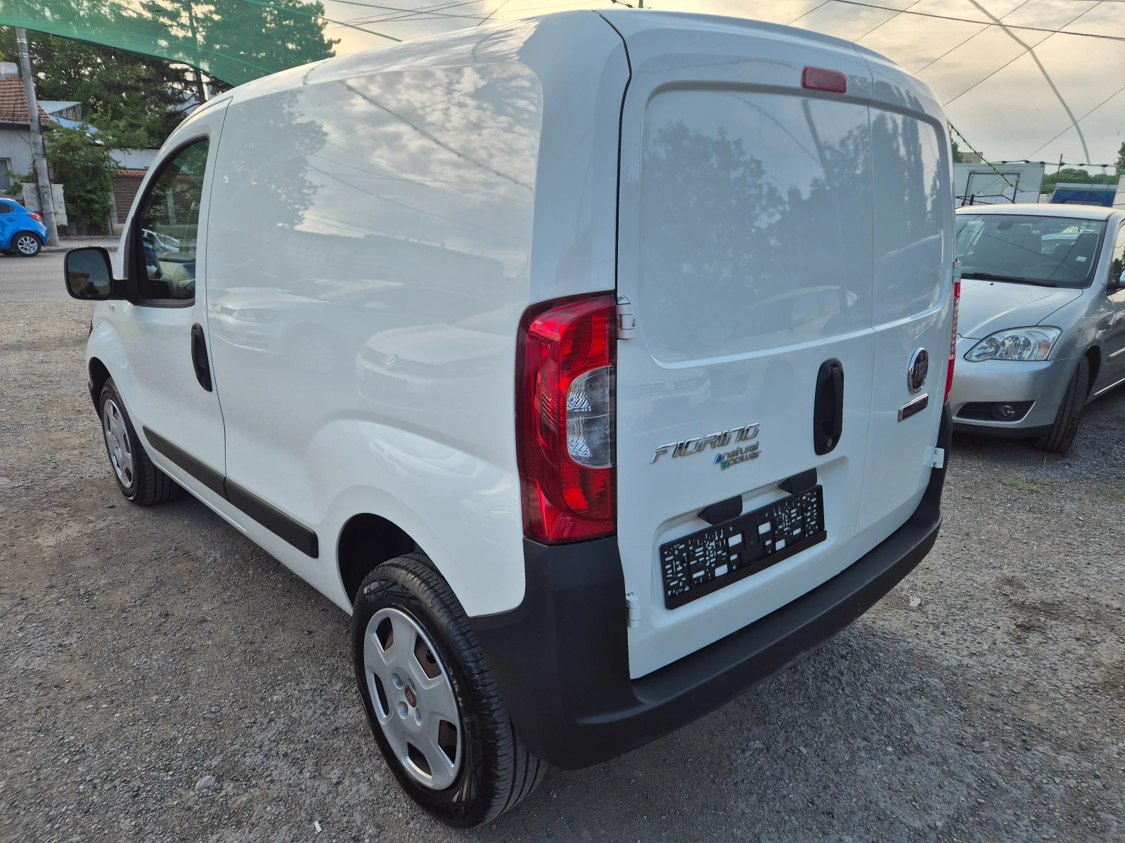 Fiat Fiorino 1.4i/МЕТАН, снимка 4 - Автомобили и джипове - 55559933