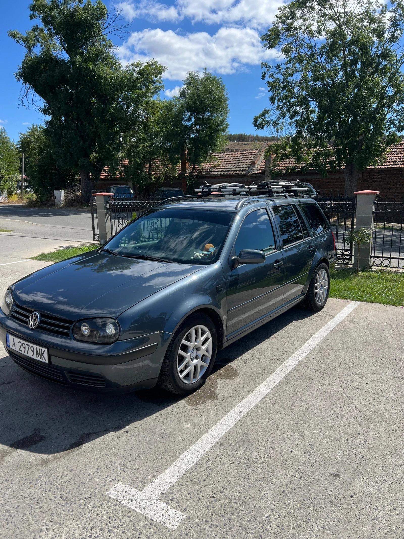 VW Golf Variant 1.9 АRL, снимка 3 - Автомобили и джипове - 56148769