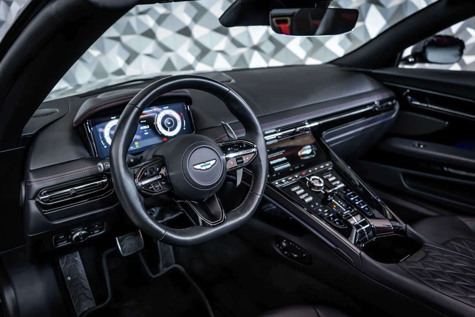 Aston Martin Други DB12 Volante Aluminite Silver, снимка 8 - Автомобили и джипове - 56206365