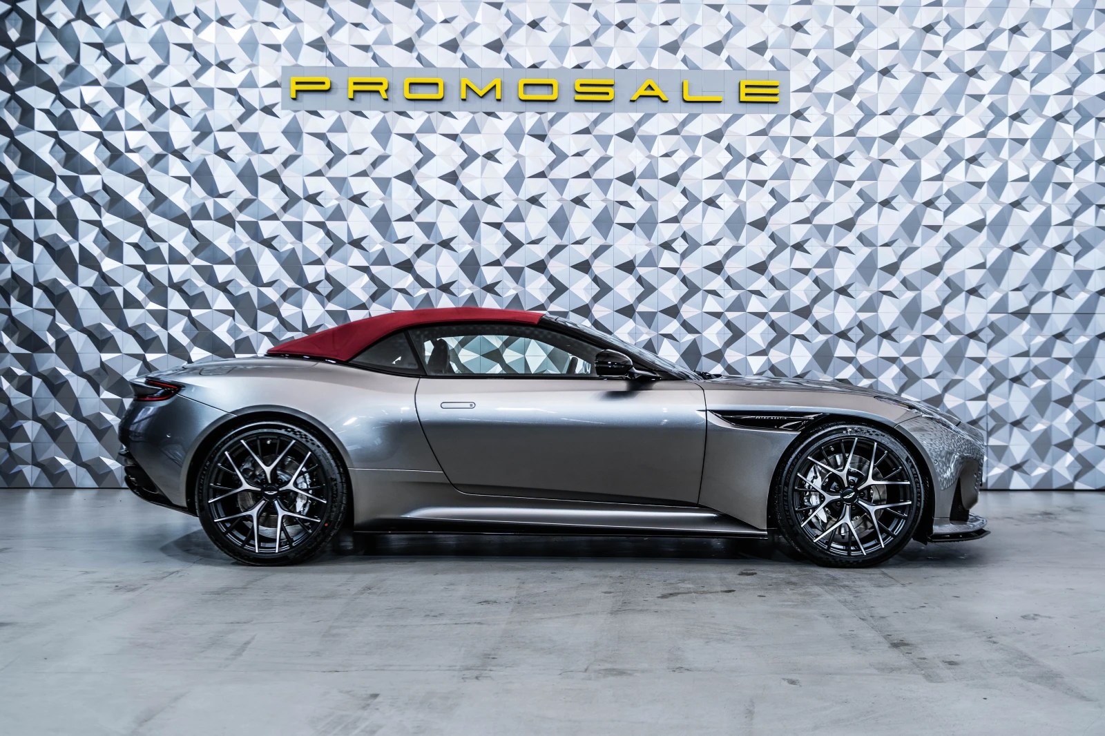 Aston Martin Други DB12 Volante Aluminite Silver, снимка 6 - Автомобили и джипове - 56206365