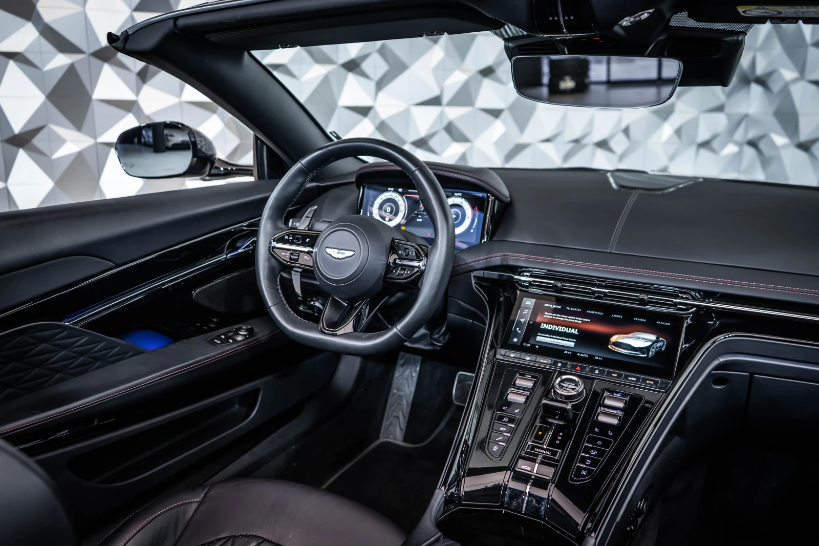 Aston Martin Други DB12 Volante Aluminite Silver, снимка 10 - Автомобили и джипове - 56206365