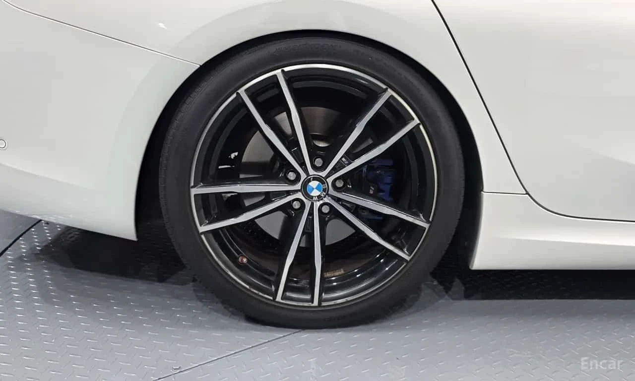 BMW 330 I * M SPORT * 360 * HEAD UP * 2 ����� * 25� �� *  | Mobile.bg � ����������� 5
