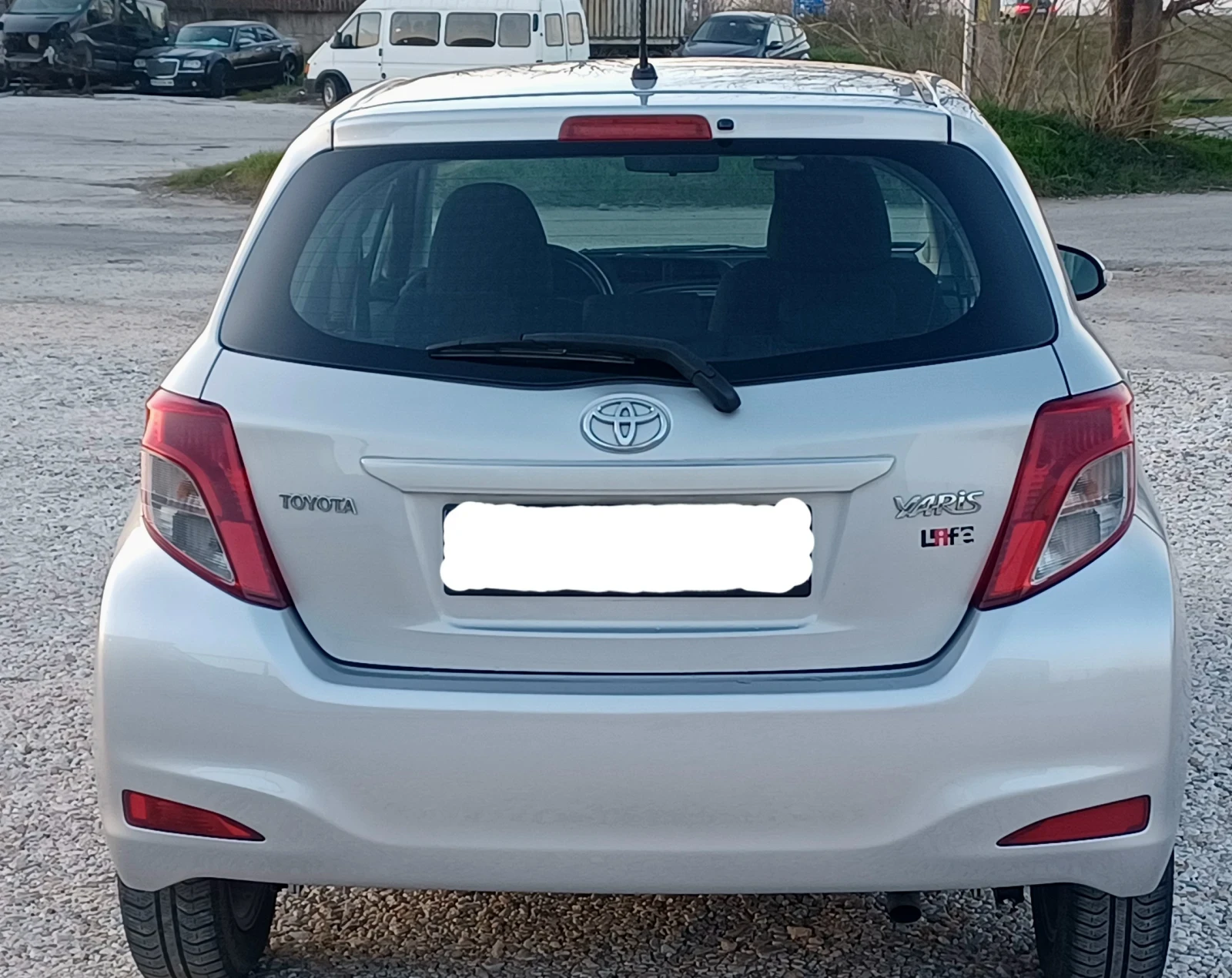 Toyota Yaris 1.4 D-4D, снимка 4 - Автомобили и джипове - 56631739