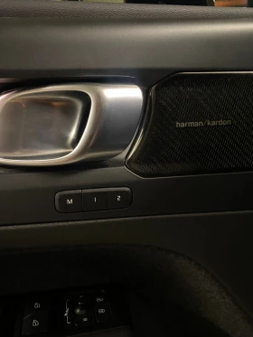 Volvo XC40, снимка 7