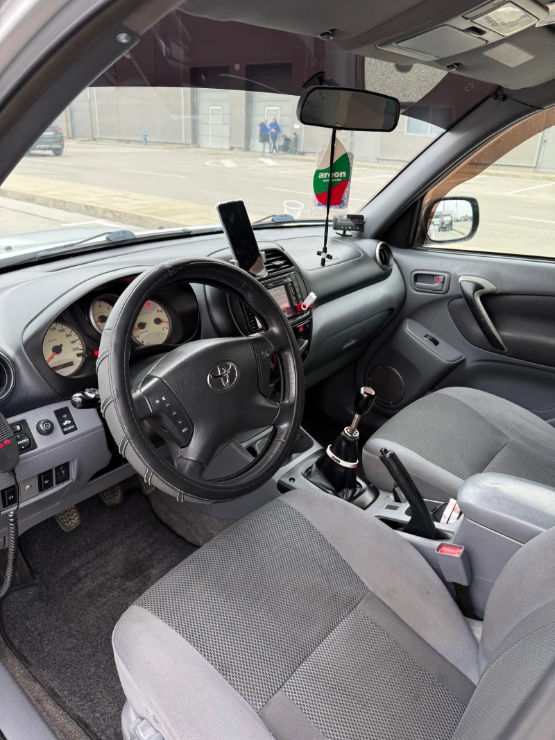Toyota Rav4 d4d, снимка 10 - Автомобили и джипове - 52914894