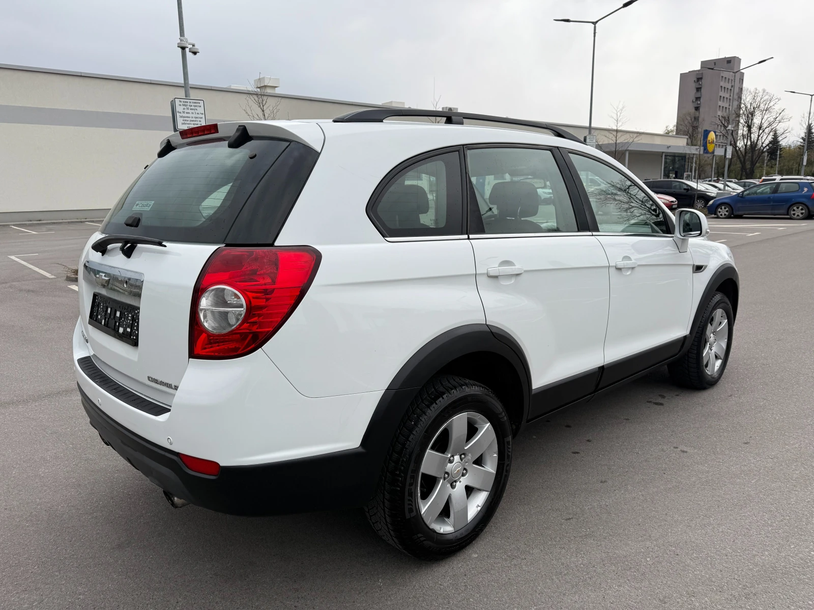 Chevrolet Captiva 2.2 CDTI* 7места* 4X4*  - изображение 4