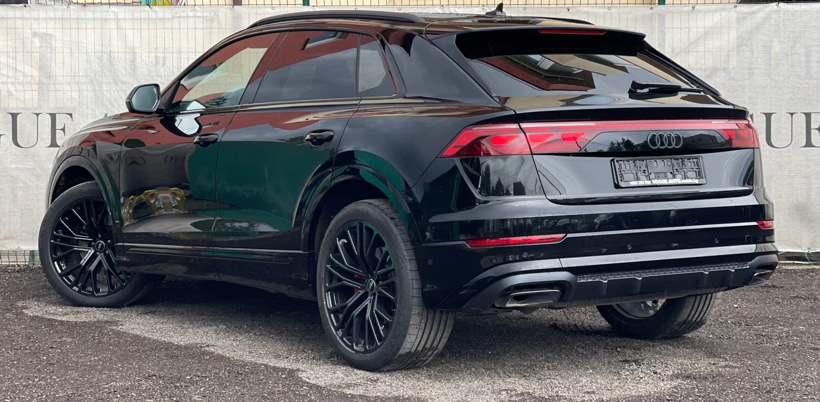 Audi Q8 50TDI* S-Line* B&O* HUD* MASSAGE* 22Inch* PANO* Me - изображение 4