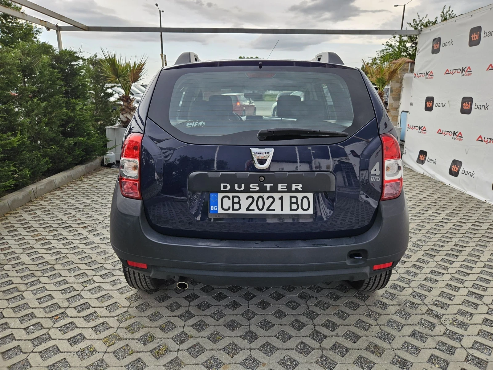 Dacia Duster 1.6i-105кс= 4х4= FACELIFT= 6СК= НАПЪЛНО ОБСЛУЖЕН - изображение 4