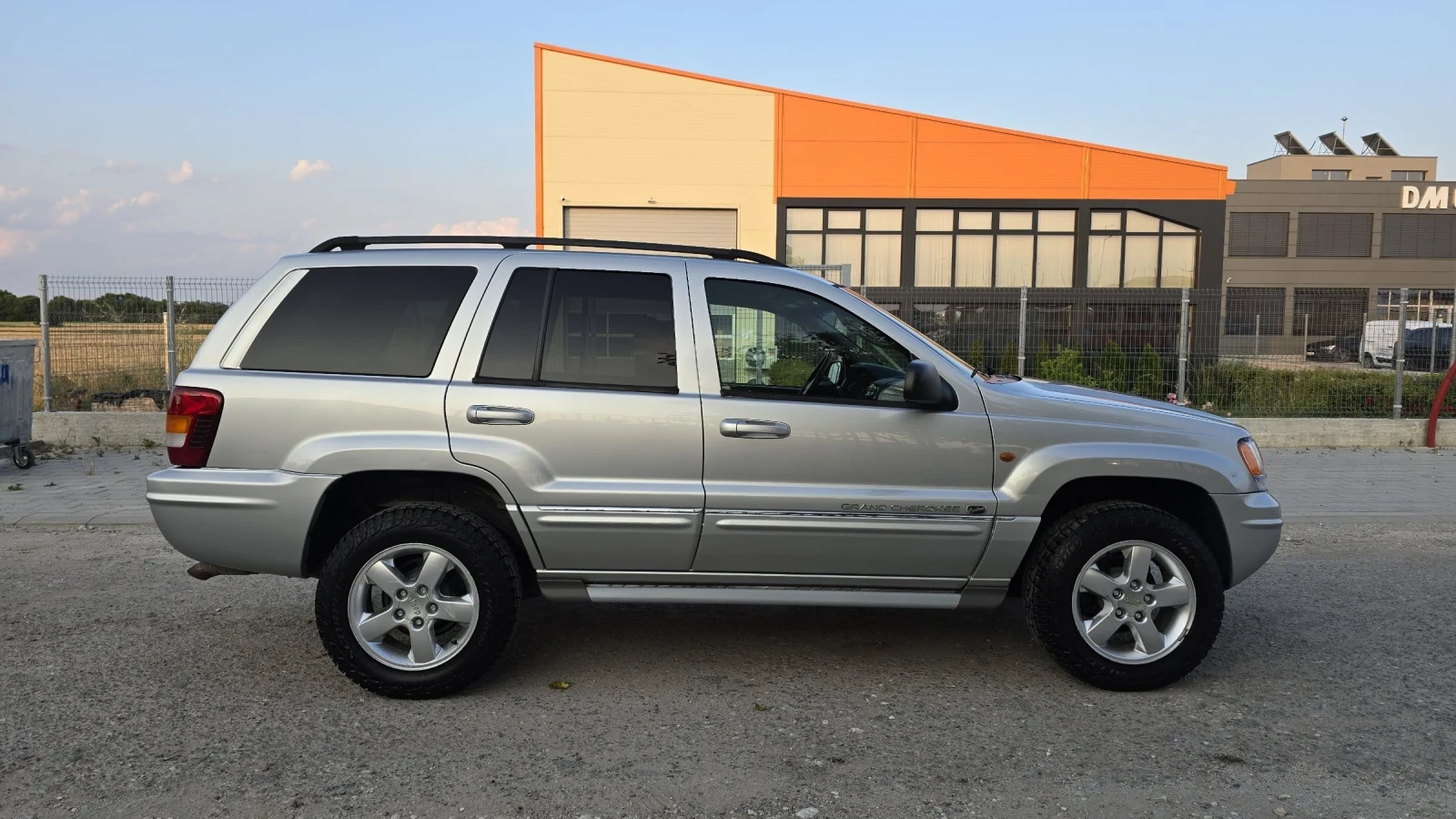 Jeep Grand cherokee OVERLAND FACE 2.7 CRD ИТАЛИЯ - изображение 4