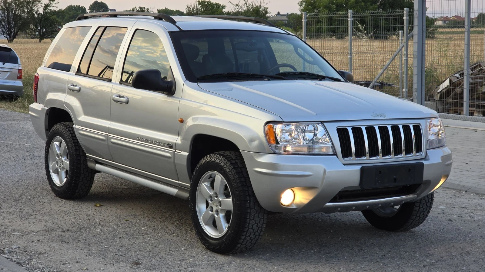 Jeep Grand cherokee OVERLAND FACE 2.7 CRD ИТАЛИЯ - изображение 3