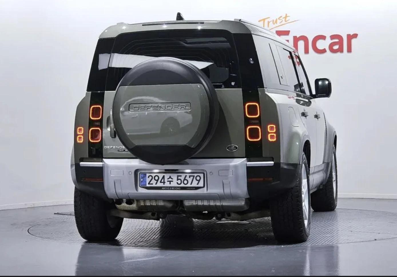 Land Rover Discovery ПОДГРЕВ* ОБДУХВАНЕ* КАМЕРА* КЕЙЛЕС* , снимка 4 - Автомобили и джипове - 53990910