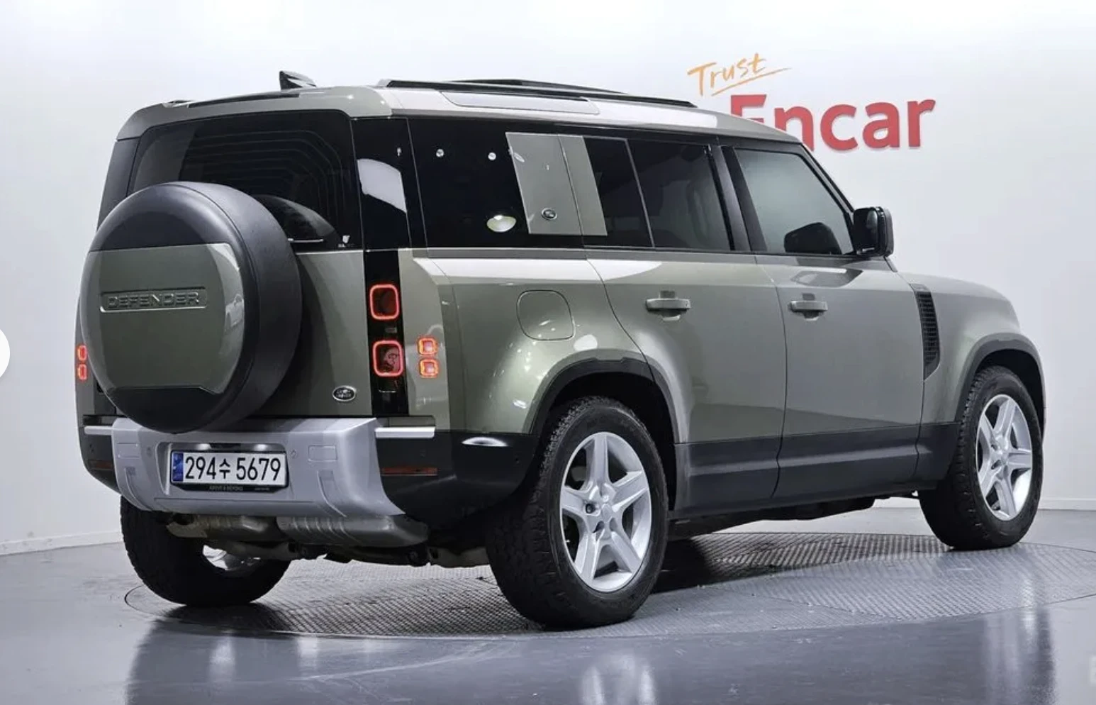 Land Rover Discovery ПОДГРЕВ* ОБДУХВАНЕ* КАМЕРА* КЕЙЛЕС* , снимка 2 - Автомобили и джипове - 53990910