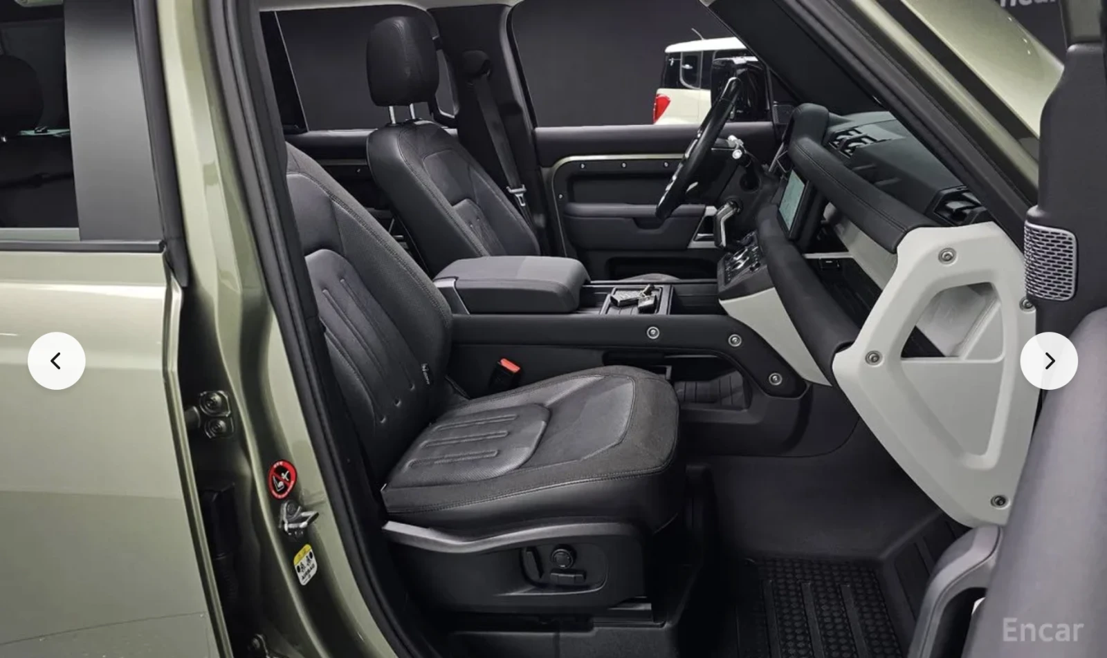 Land Rover Discovery ПОДГРЕВ* ОБДУХВАНЕ* КАМЕРА* КЕЙЛЕС* , снимка 13 - Автомобили и джипове - 53990910