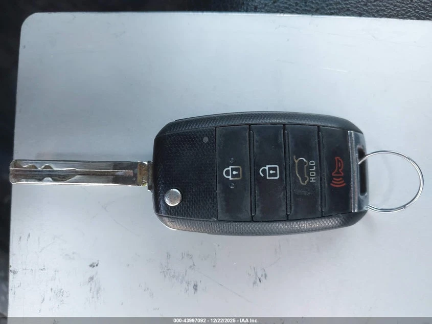 Kia Sportage 2.4L I-4 DI, DOHC, VVT, 181HP Front Wheel Drive | Mobile.bg � ����������� 11