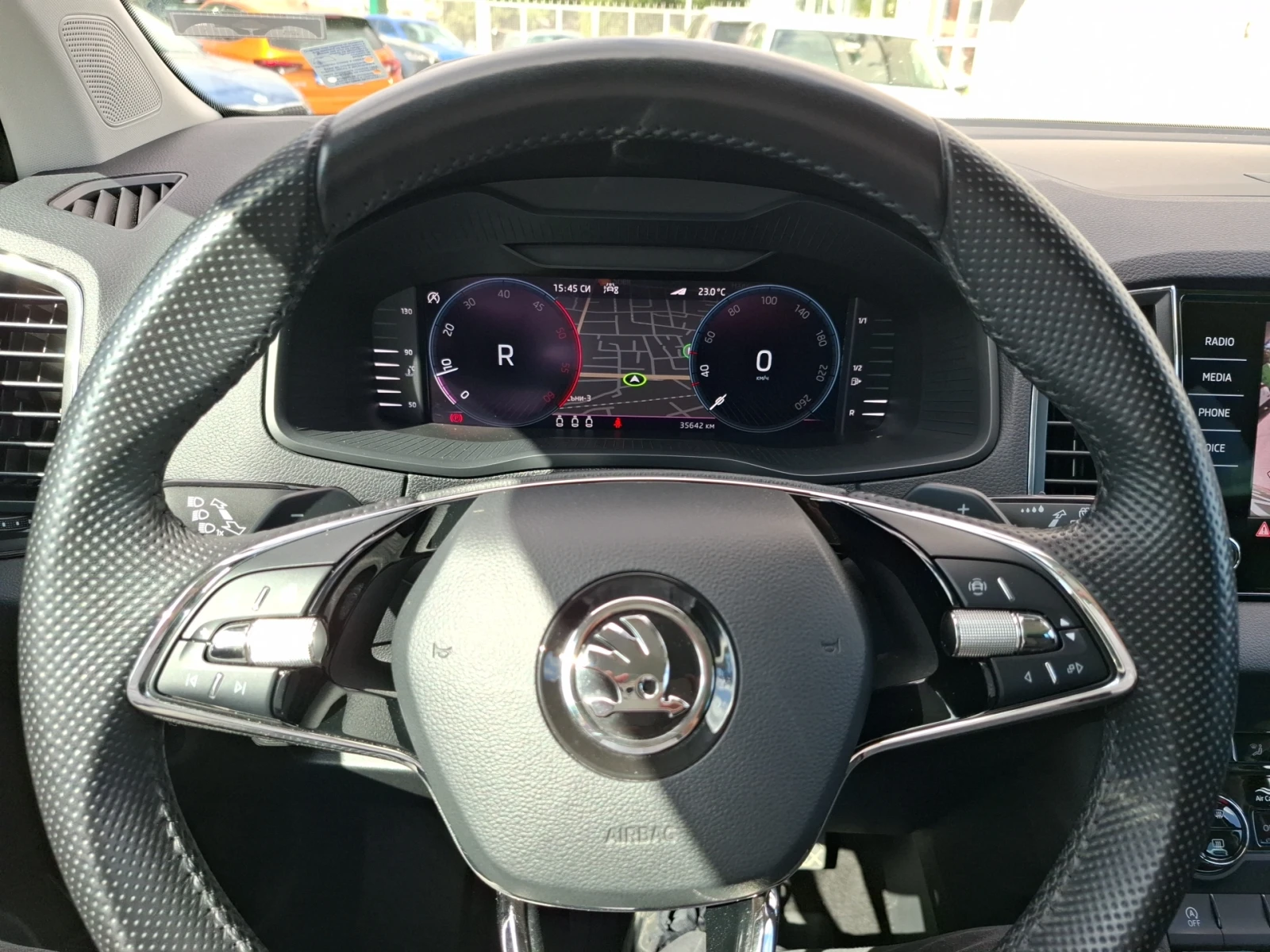 Skoda Karoq 2.0TDI/7DSG/4x4, снимка 10 - Автомобили и джипове - 54718503