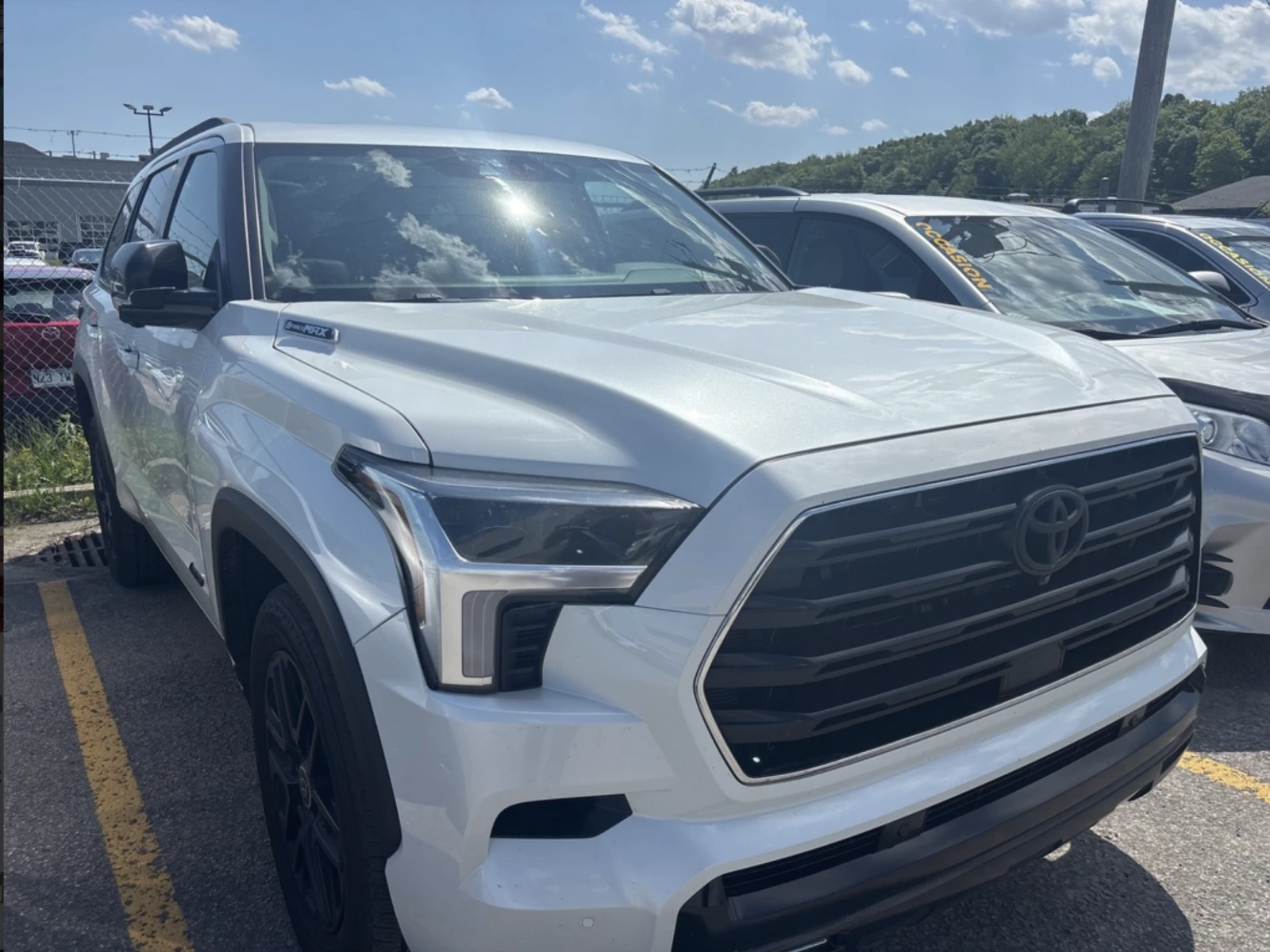 Toyota Sequoia SR5 4WD (Natl), снимка 3 - Автомобили и джипове - 54776535