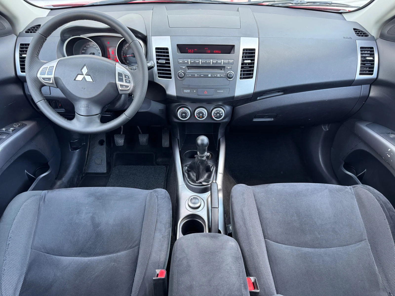 Mitsubishi Outlander 2.0DID 140ps, климатр., 4x4, мулти, темпо, мулти, , снимка 17 - Автомобили и джипове - 55080321