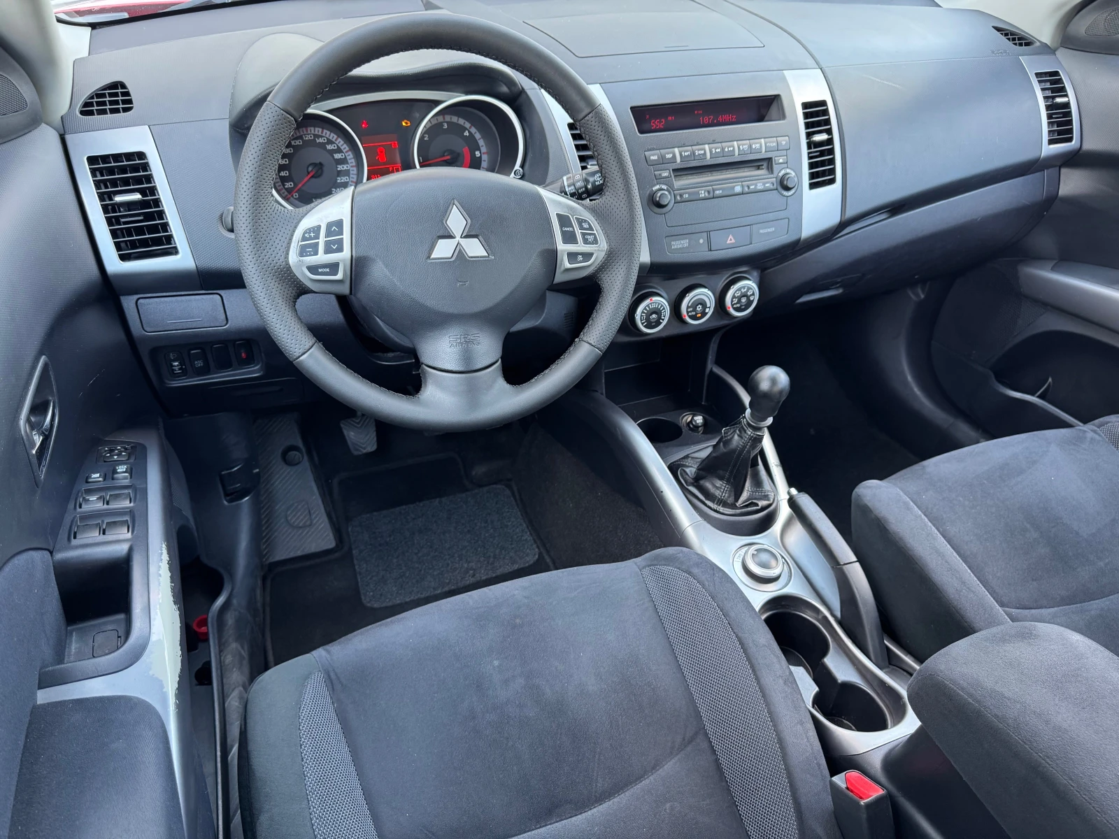 Mitsubishi Outlander 2.0DID 140ps, климатр., 4x4, мулти, темпо, мулти, , снимка 15 - Автомобили и джипове - 55080321