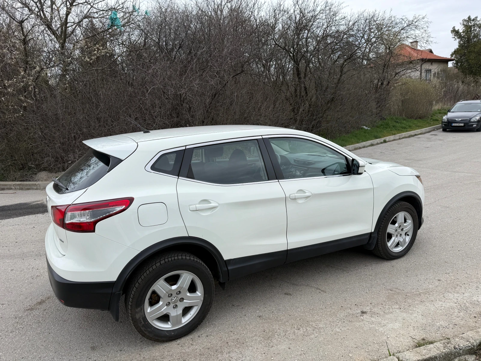 Nissan Qashqai, снимка 4 - Автомобили и джипове - 55126279