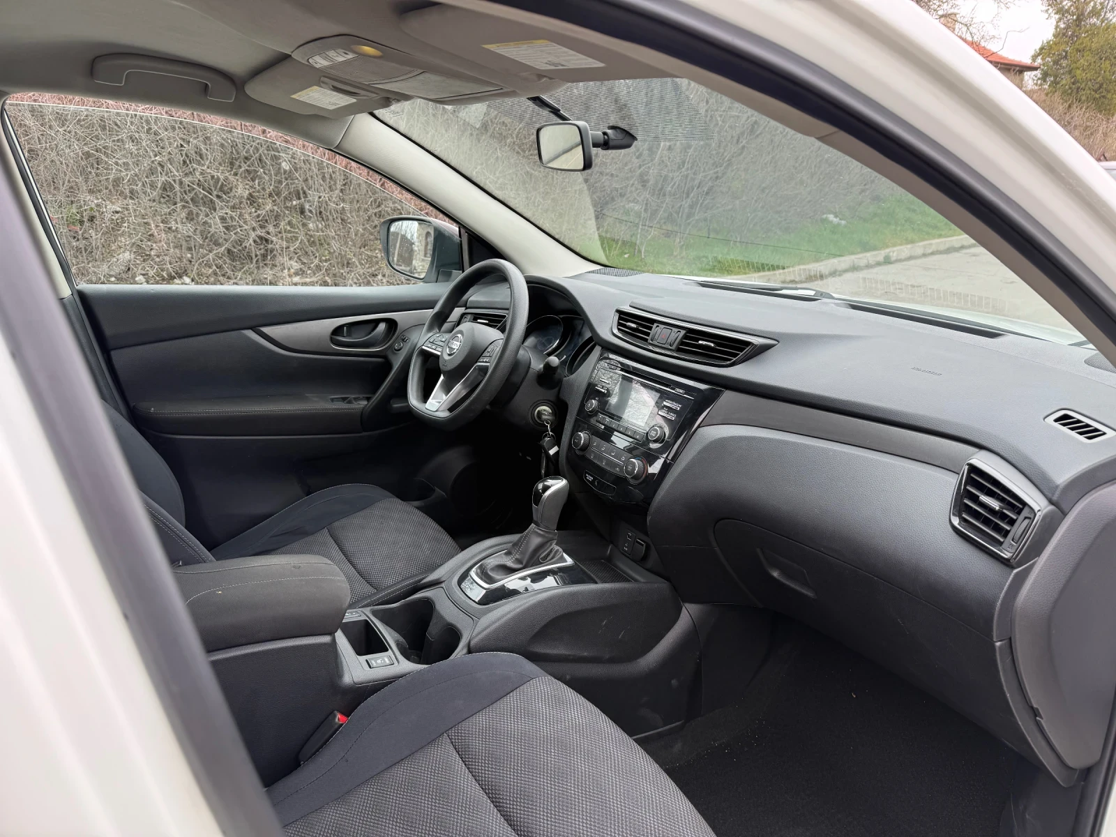 Nissan Qashqai, снимка 11 - Автомобили и джипове - 55126279