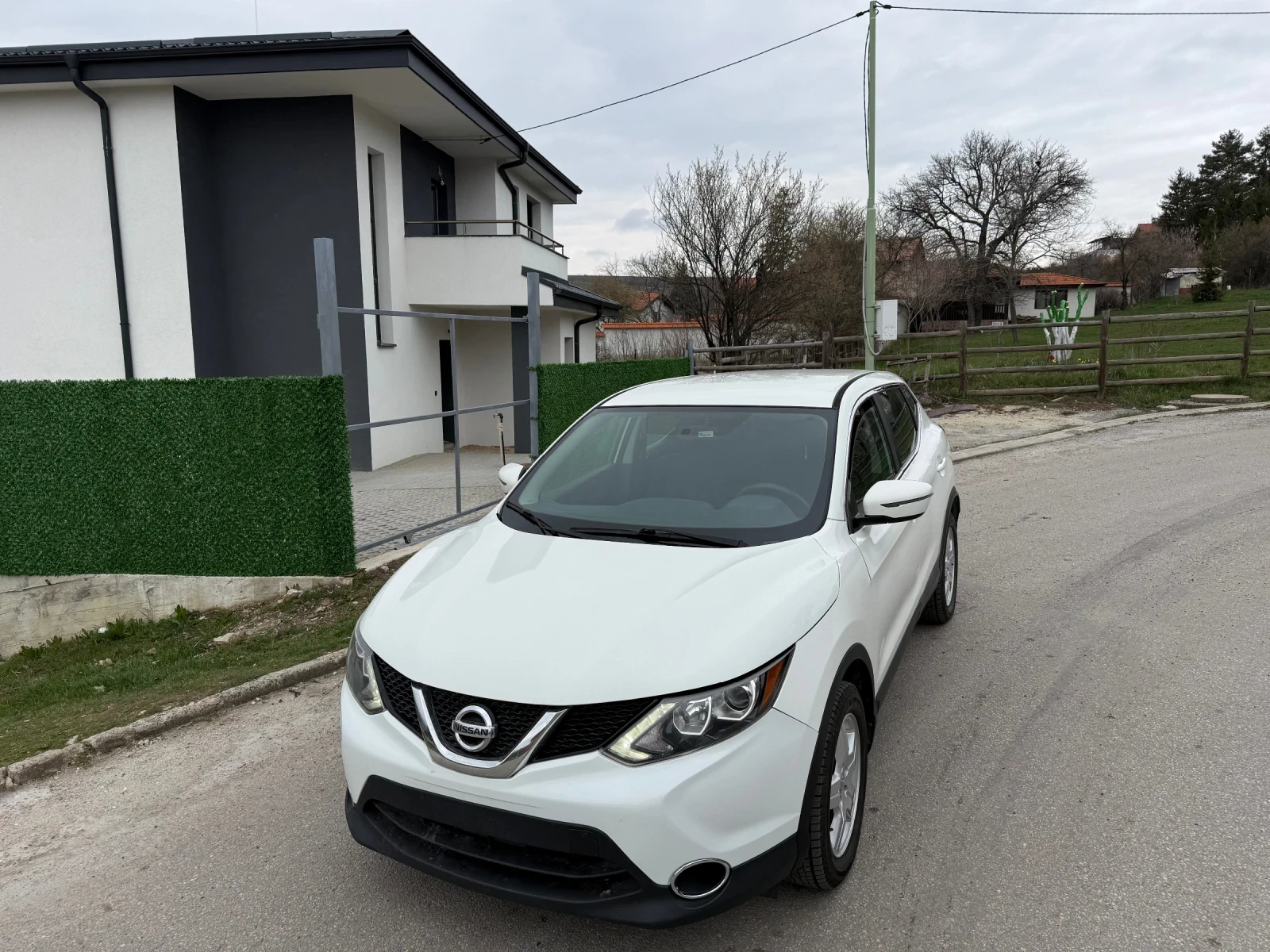 Nissan Qashqai, снимка 2 - Автомобили и джипове - 55126279