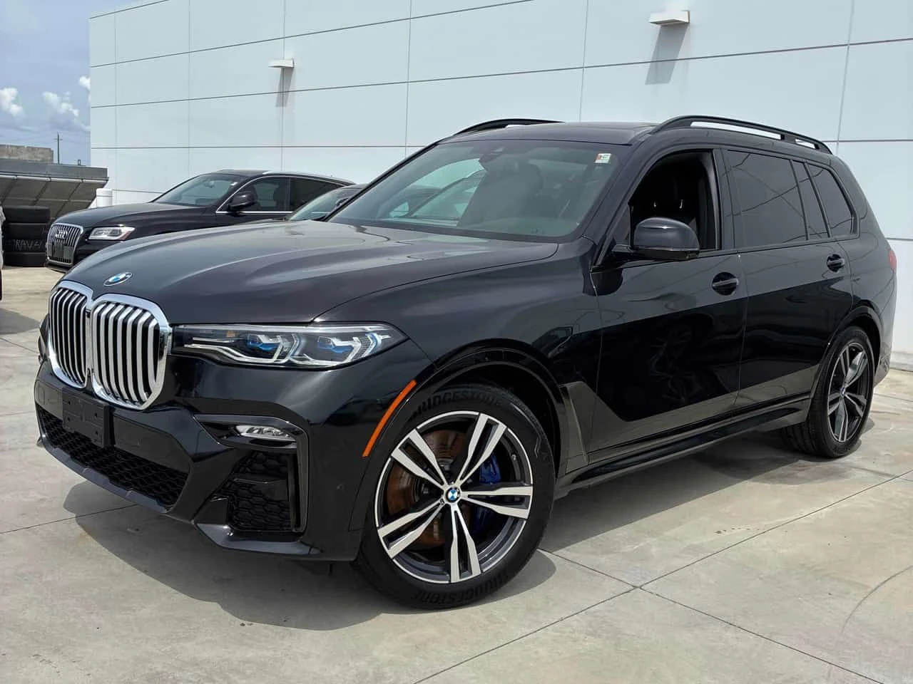 BMW X7 * xDrive40i * ЛАЗЕРИ * 360 * ПРЕДСТАВИТЕЛСТВО, снимка 2 - Автомобили и джипове - 55165986