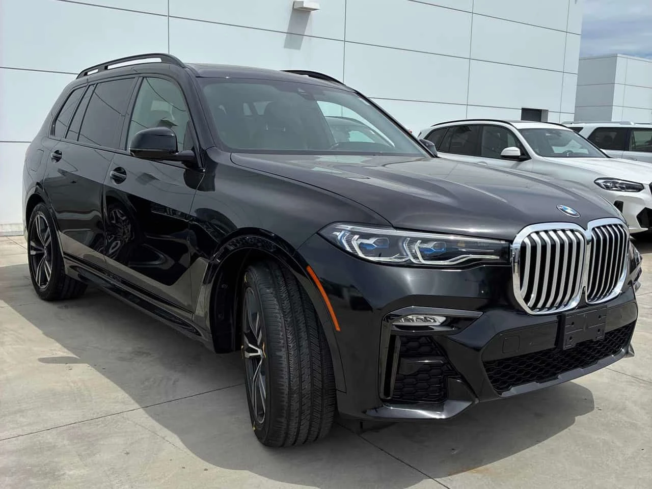 BMW X7 * xDrive40i * ЛАЗЕРИ * 360 * ПРЕДСТАВИТЕЛСТВО, снимка 3 - Автомобили и джипове - 55165986