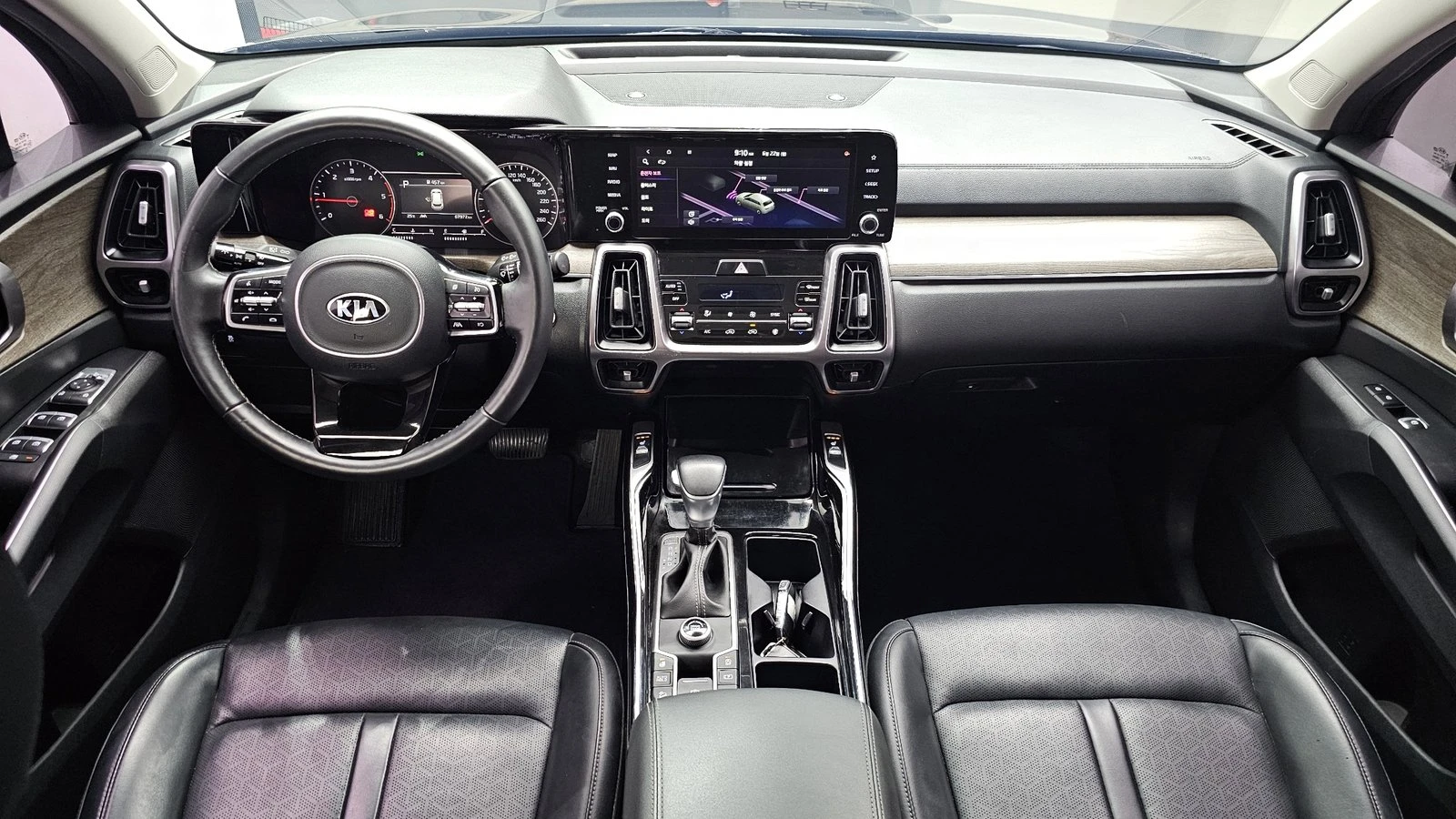 Kia Sorento 2.2* KEYLESS* ПОДГРЕВ ВОЛАН* КРАЙНА ЦЕНА, снимка 7 - Автомобили и джипове - 55336575