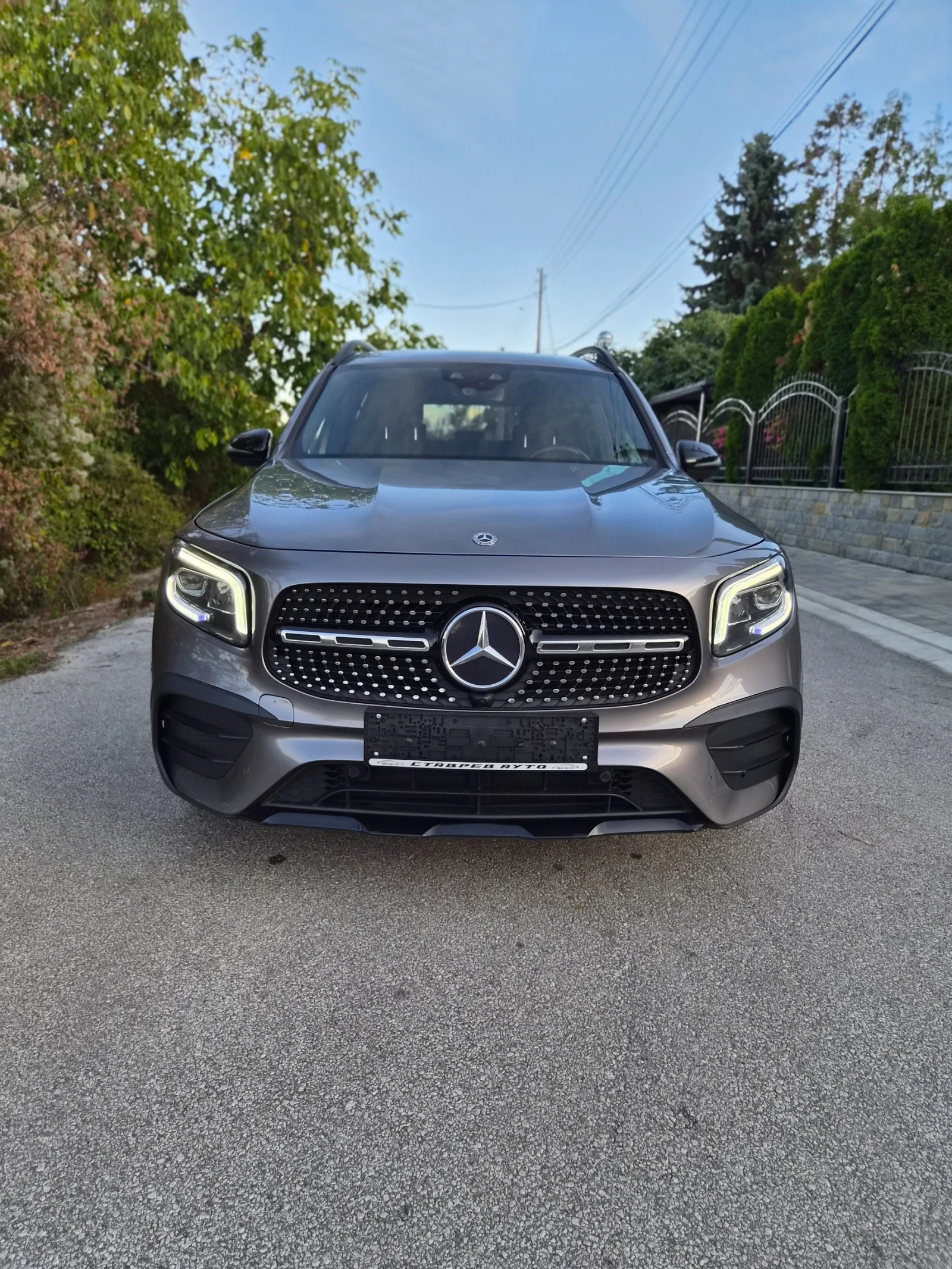 Mercedes-Benz GLB 220 D/4х4/7места/AMG/, снимка 3 - Автомобили и джипове - 56333111