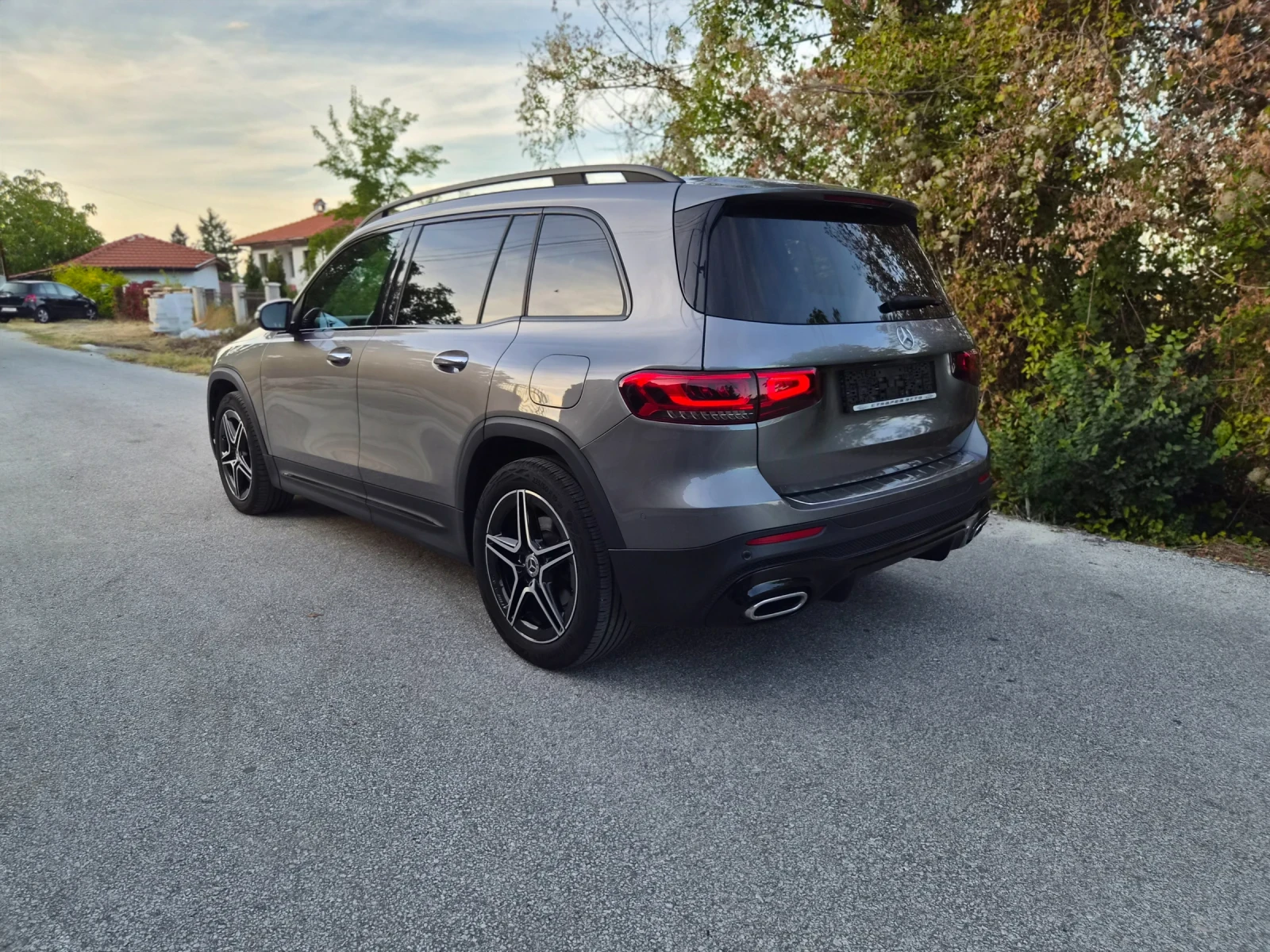Mercedes-Benz GLB 220 D/4х4/7места/AMG/, снимка 5 - Автомобили и джипове - 56333111