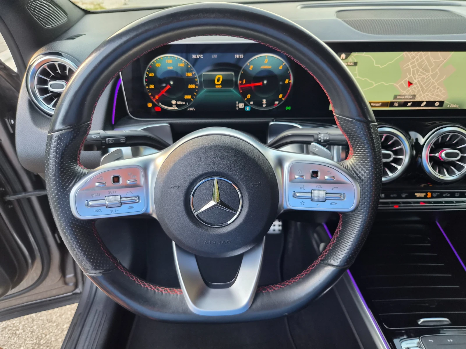 Mercedes-Benz GLB 220 D/4х4/7места/AMG/, снимка 16 - Автомобили и джипове - 56333111