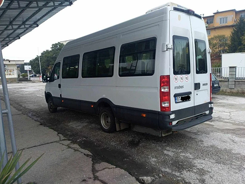 Iveco Deily 50C iris bus, снимка 2 - Бусове и автобуси - 47466392